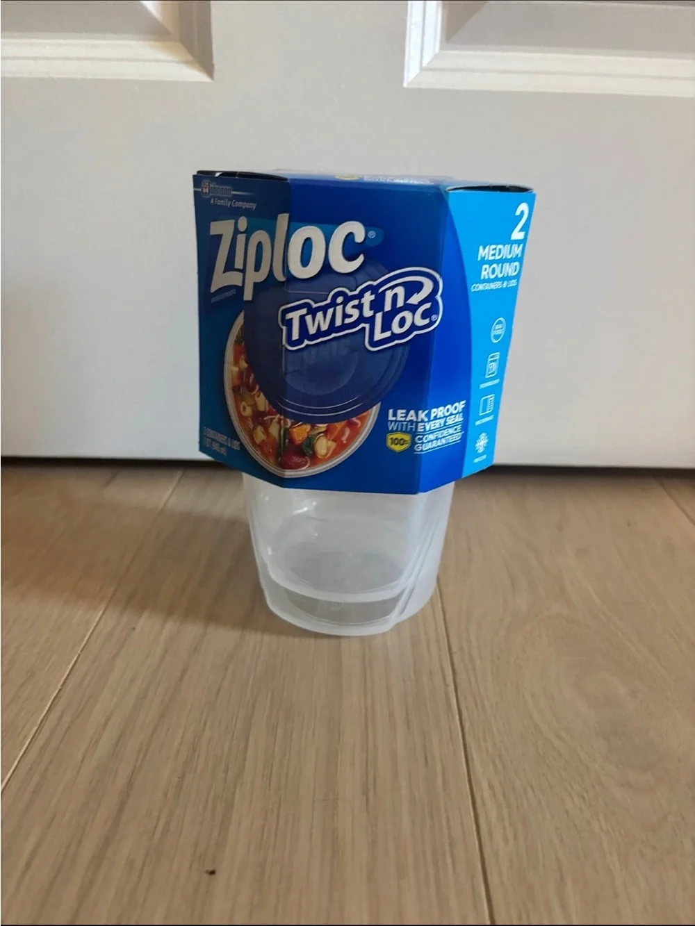 Ziploc Twist n' Loc -2 Medium Round Plastic Food Storage Containers
